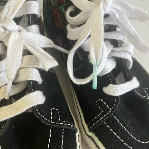 Vans SK8 Hi Dia De Los Muertos Sneakers - Picture 11 of 11